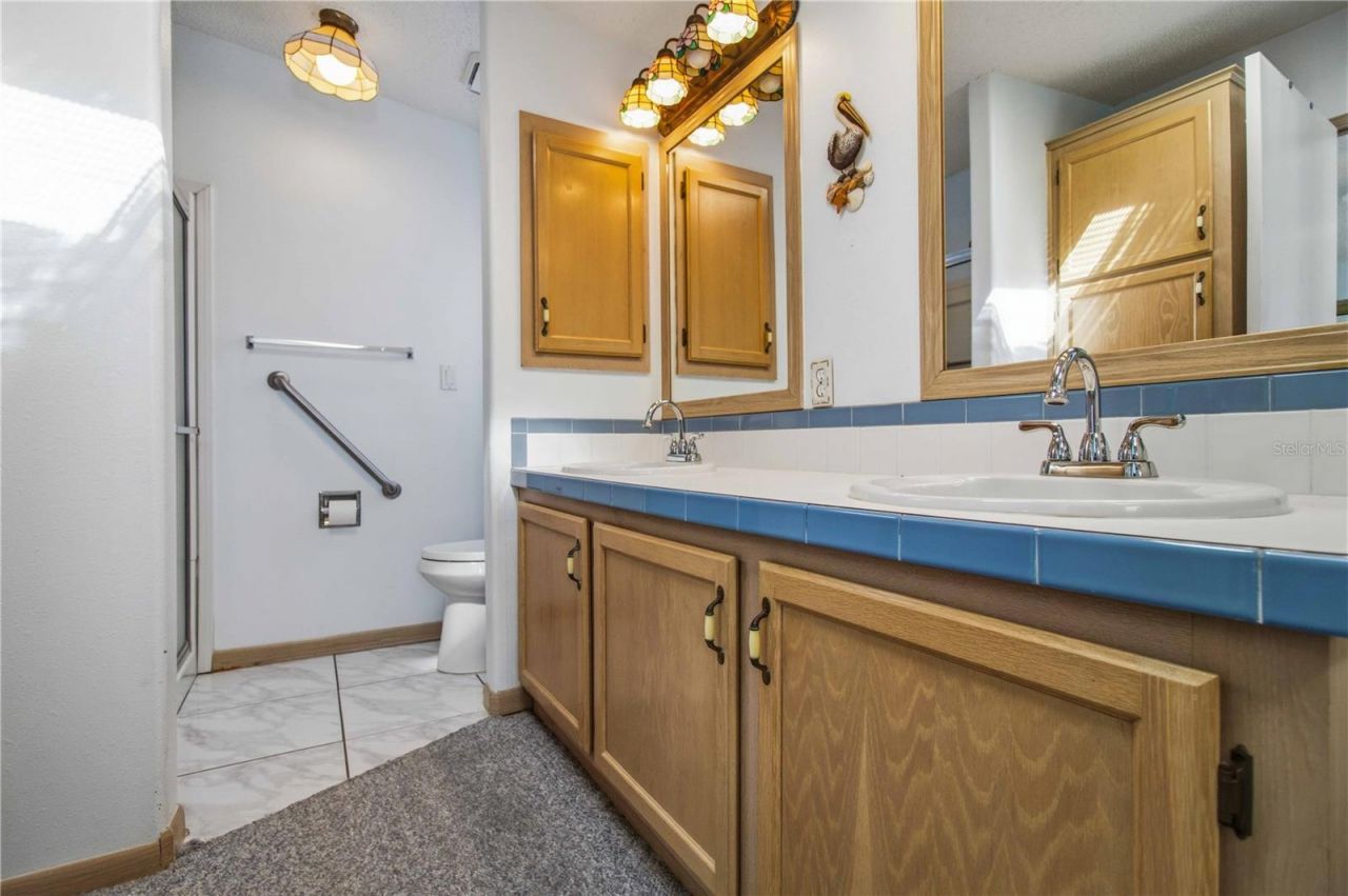 8476 Imperial Circle , Palmetto, FL 34221 Photo