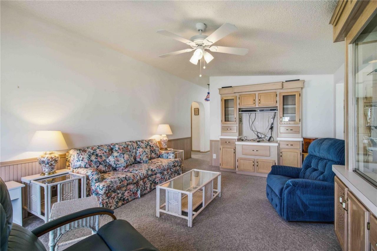 8476 Imperial Circle , Palmetto, FL 34221 Photo