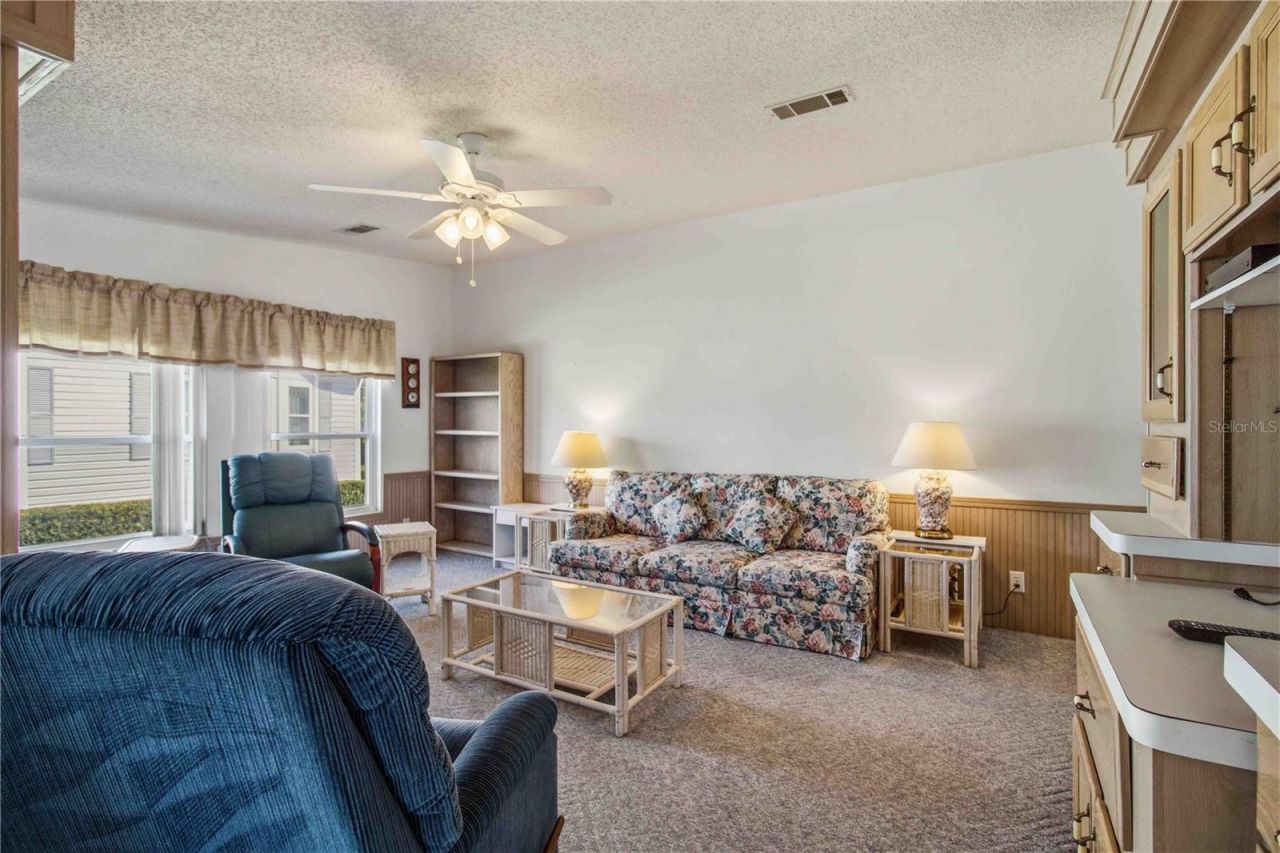 8476 Imperial Circle , Palmetto, FL 34221 Photo