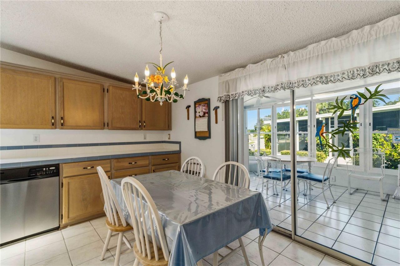 8476 Imperial Circle , Palmetto, FL 34221 Photo
