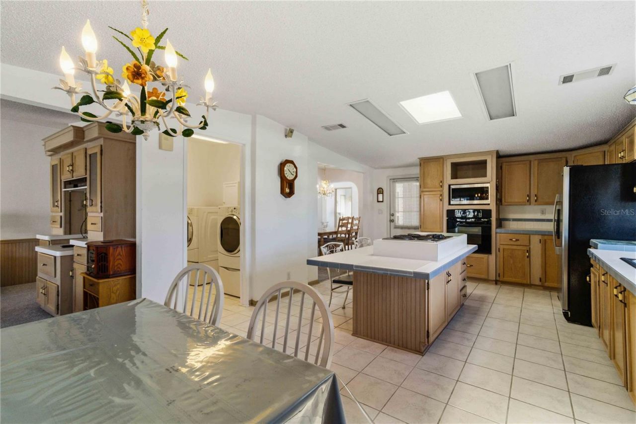 8476 Imperial Circle , Palmetto, FL 34221 Photo