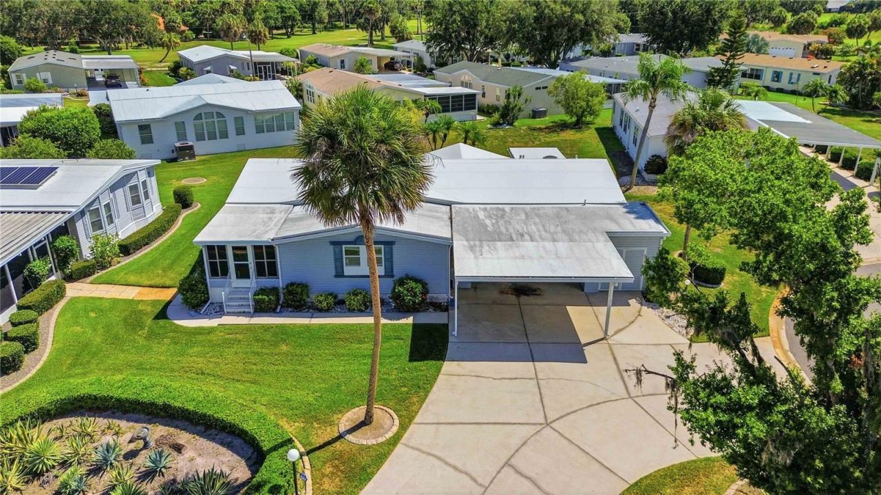 8476 Imperial Circle , Palmetto, FL 34221 Photo