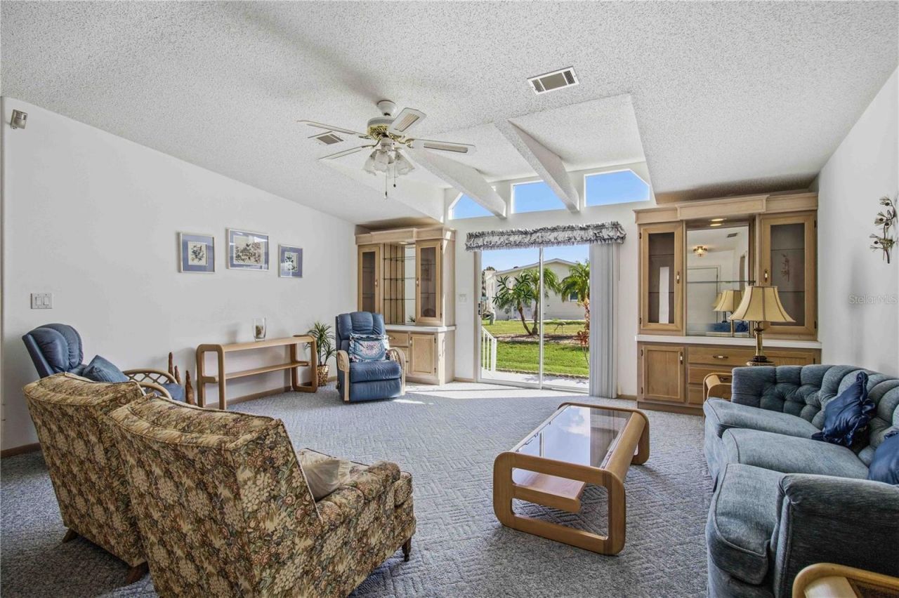 8476 Imperial Circle , Palmetto, FL 34221 Photo