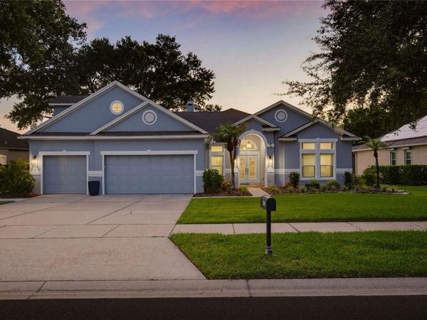 330 ENGLISH LAKE DRIVE , WINTER GARDEN, FL 34787