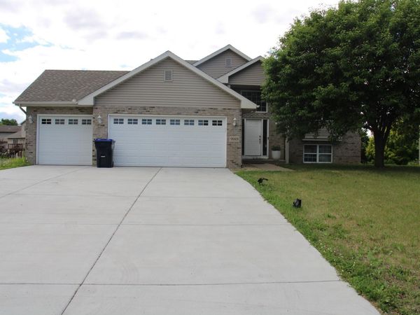 9919 Weston Drive, Monticello, MN 55362