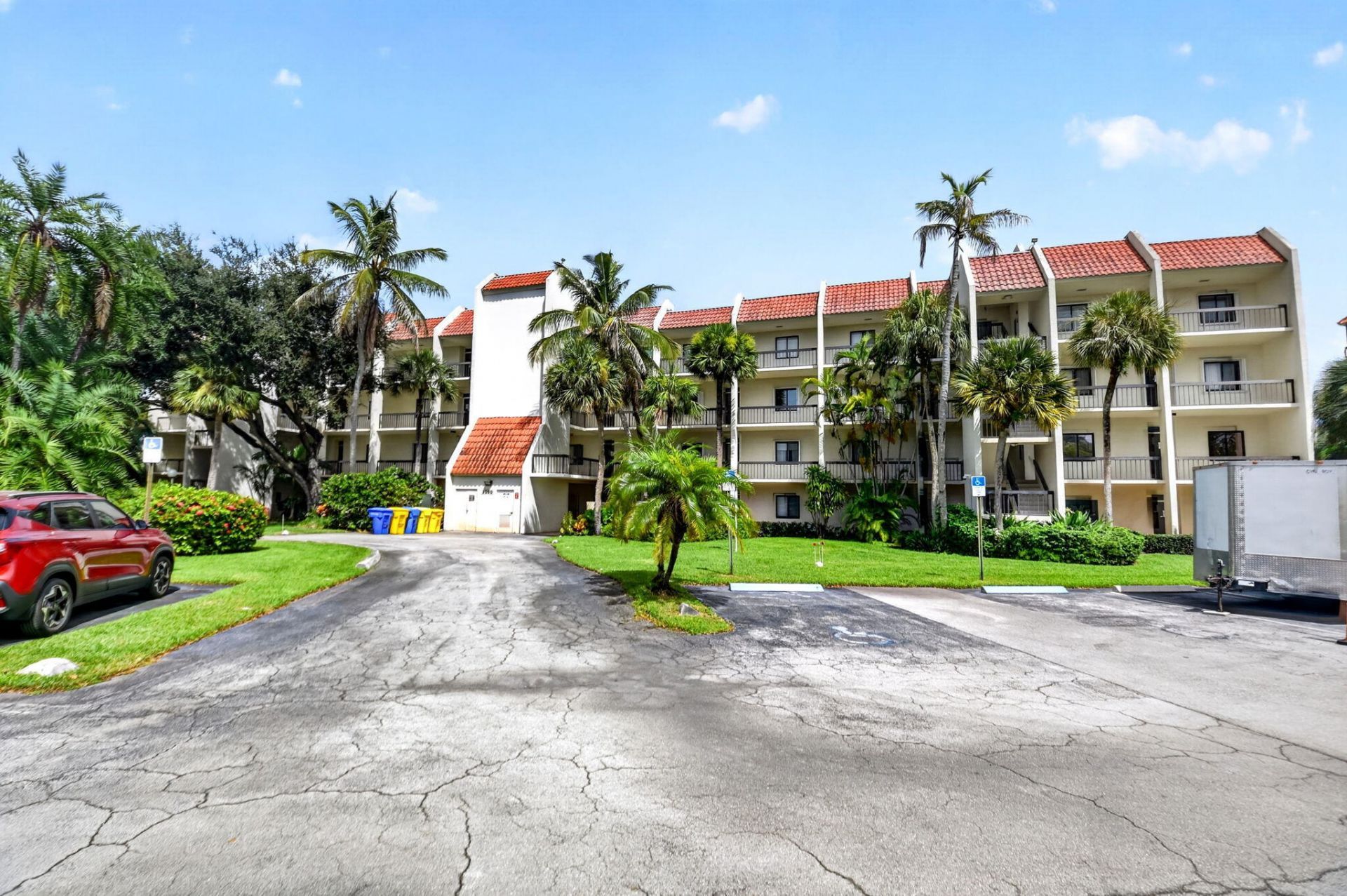 3050 Presidential Way, Unit 407, West Palm Beach, FL 33401 Photo