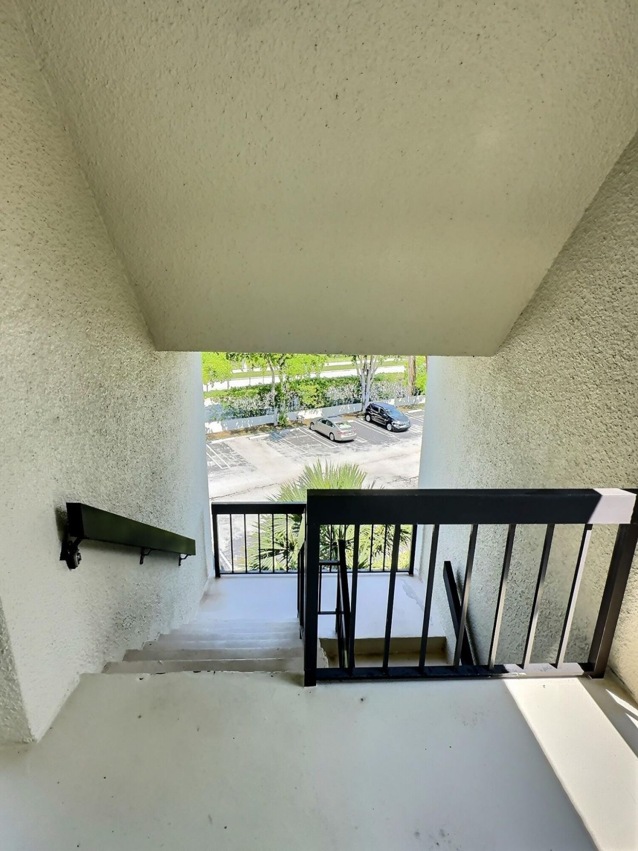 3050 Presidential Way, Unit 407, West Palm Beach, FL 33401 Photo