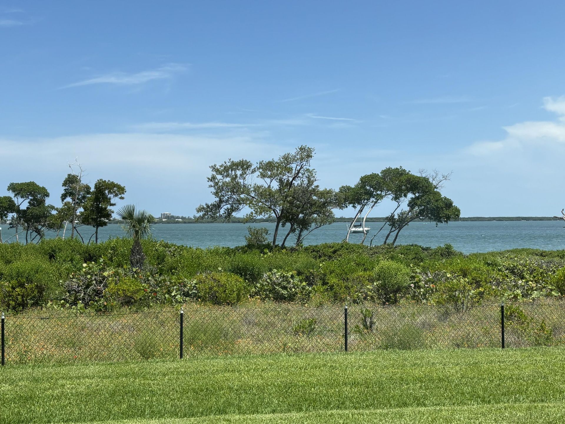 29 Harbour Isle W, Unit 102, Fort Pierce, FL 34949 Photo