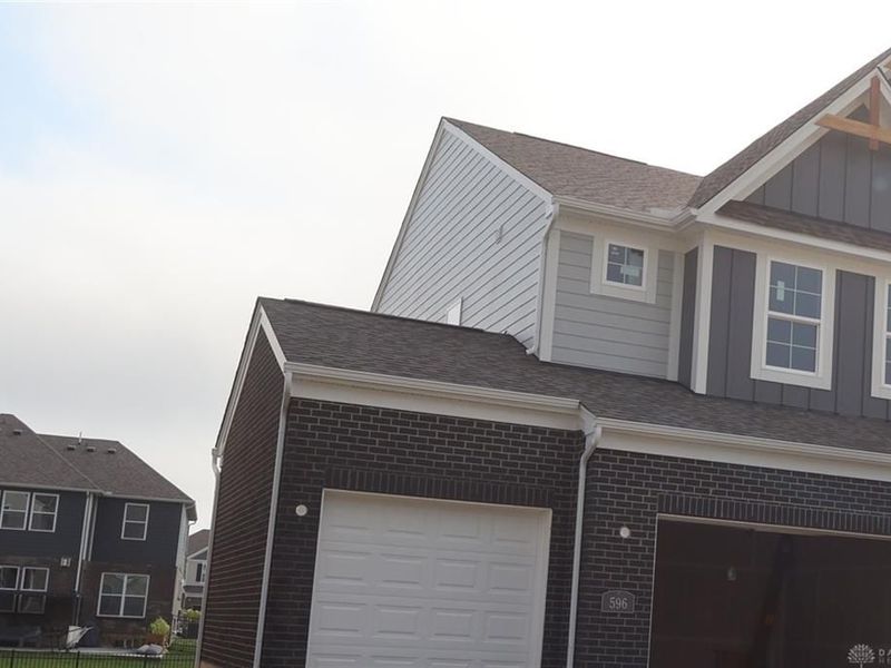 596 Goldfinch Drive, Beavercreek, OH 45434 Photo 4