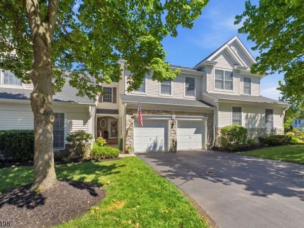 6 Sawgrass Way, Clinton, NJ 08801