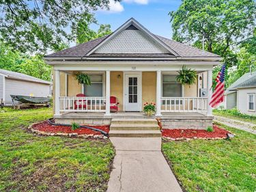 321 High , Baldwin City, KS 66006