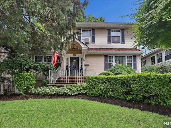 306 Passaic Avenue, Hasbrouck Heights, NJ 07604