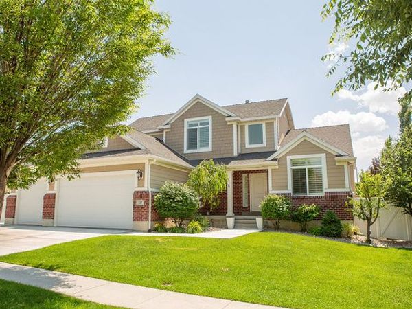 727 W SANDHILL DR , Lehi, UT 84043
