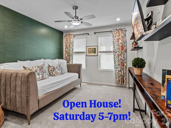 8122 Downy Oak Lane, Charlotte, NC 28269