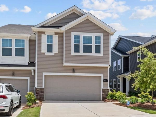 8122 Downy Oak Lane, Charlotte, NC 28269