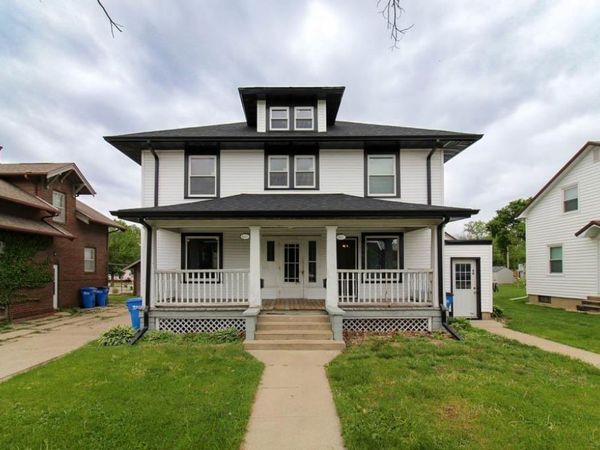 811 G Avenue, Grundy Center, IA 50638