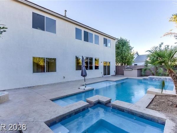 8244 Belmont Valley Street , Las Vegas, NV 89123