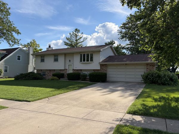 101 S Parkside Road , Normal, IL 61761