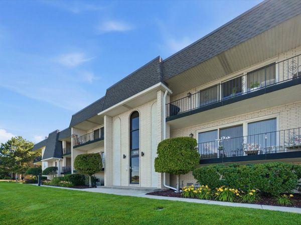 15712 OLD ORCHARD Court , Unit 1S, Orland Park, IL 60462