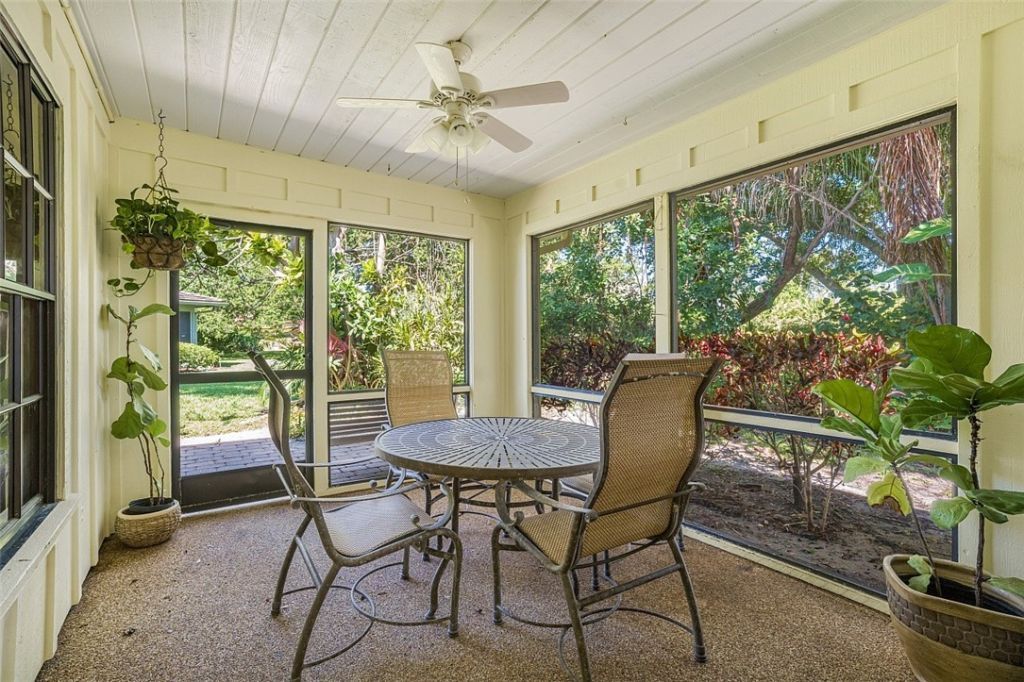 129 Prestwick Circle, Vero Beach, FL 32967 Photo