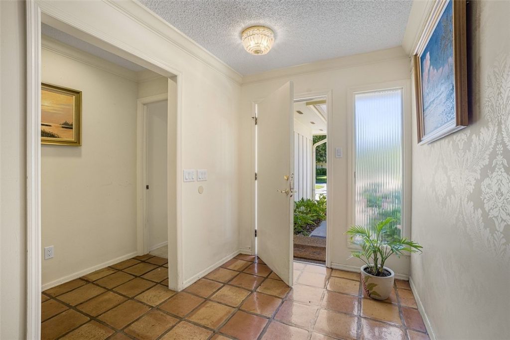 129 Prestwick Circle, Vero Beach, FL 32967 Photo