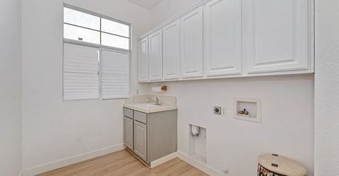 7576 Whistlestop Way, Roseville, CA 95747 Photo