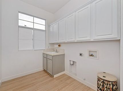 7576 Whistlestop Way, Roseville, CA 95747 Photo