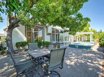 7576 Whistlestop Way, Roseville, CA 95747 Photo