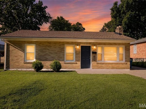 8934 Kathlyn Drive , St Louis, MO 63134