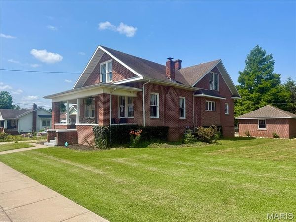 108 Park Drive , Fredericktown, MO 63645