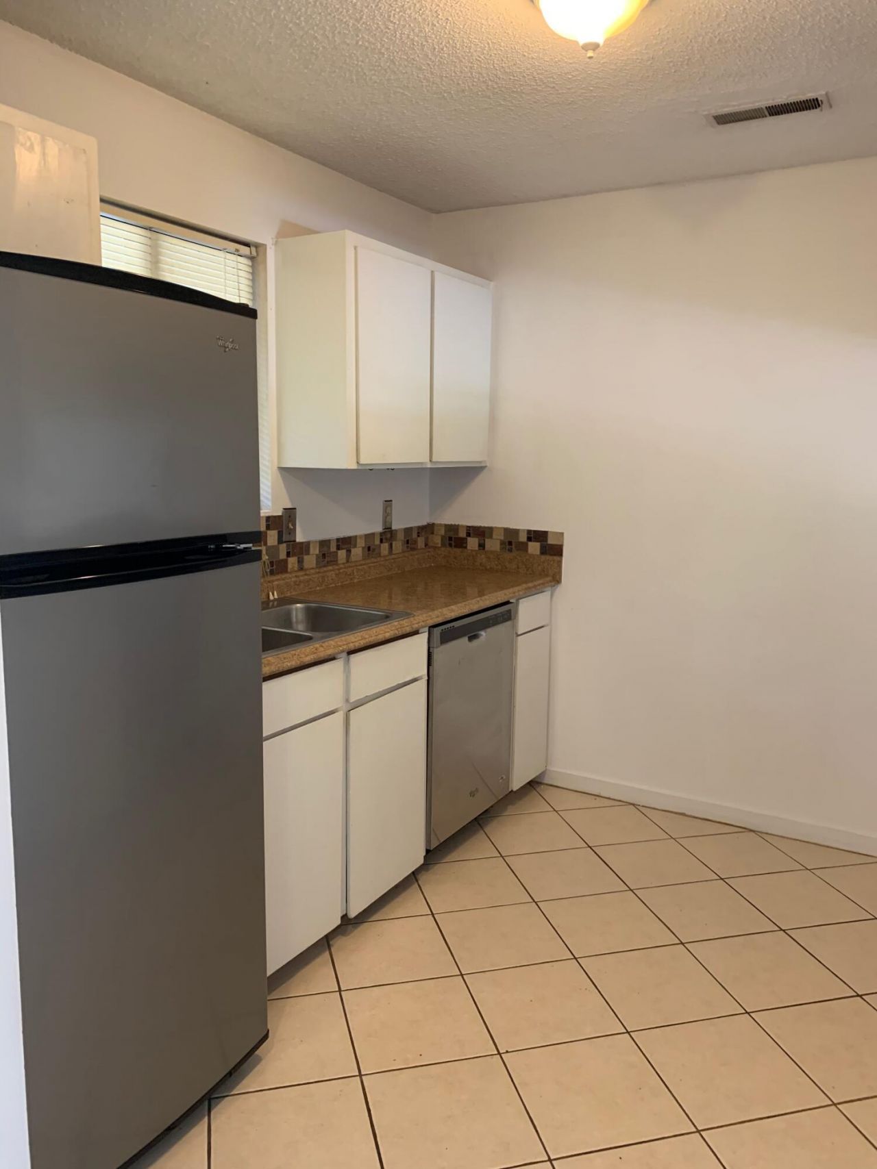 2736 Jobee Drive Photo 6
