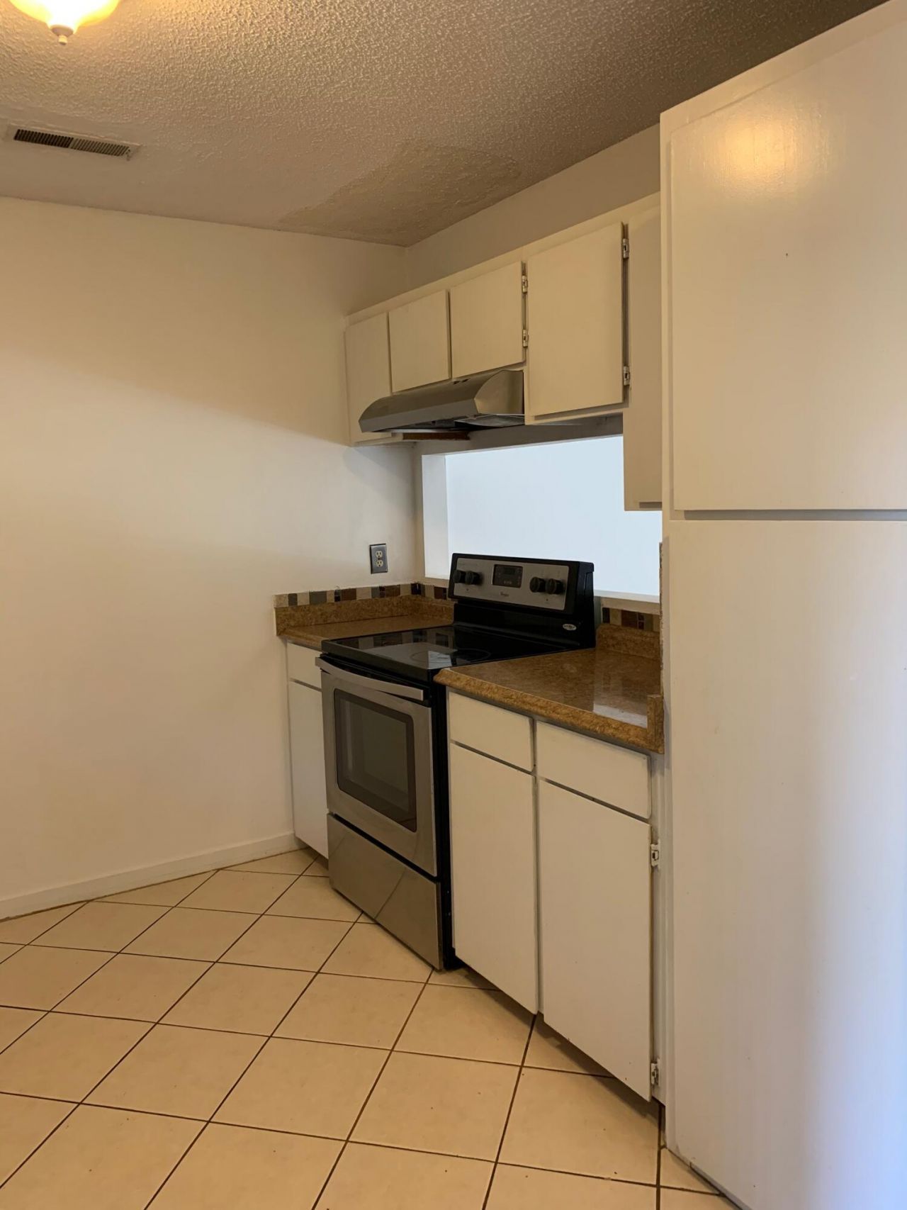 2736 Jobee Drive Photo 8