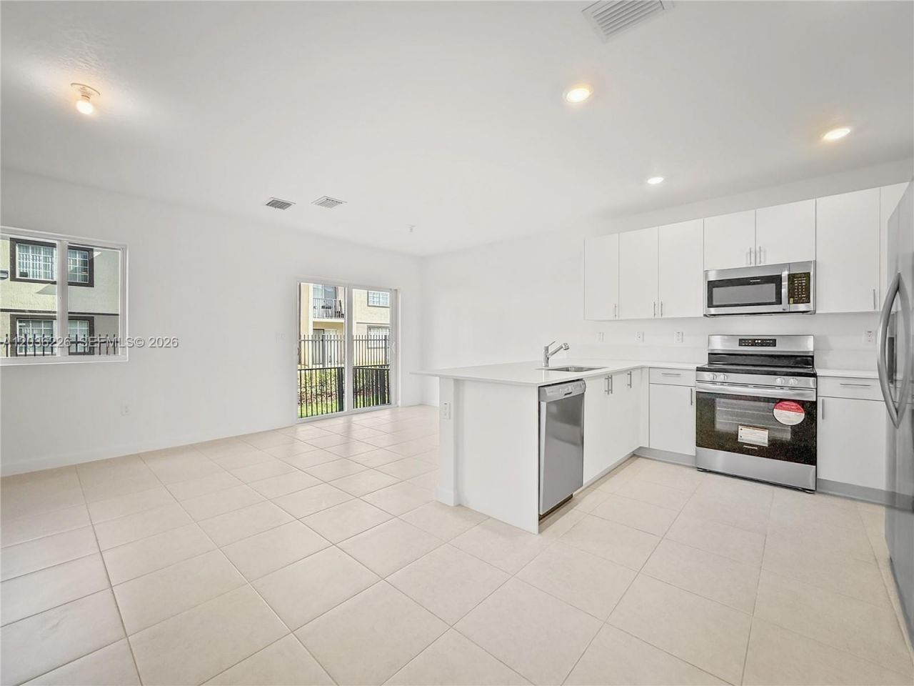 3770 SW 50th Ave , Unit 3770, Pembroke Park, FL 33023 Photo