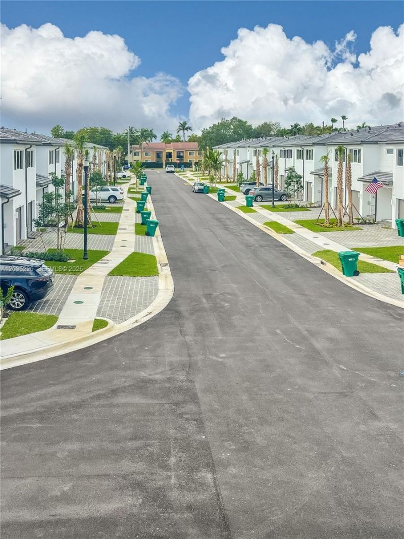 3770 SW 50th Ave , Unit 3770, Pembroke Park, FL 33023 Photo