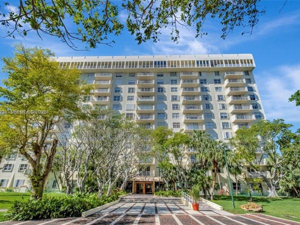 11111 Biscayne Blvd , Unit 7E (716), Miami, FL 33181