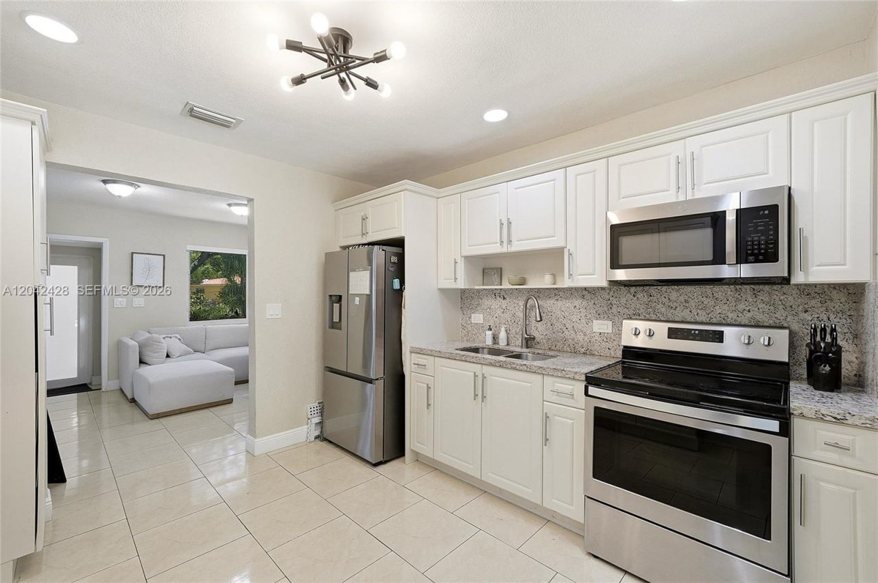 110 NW 125th St, North Miami, FL 33168 Photo