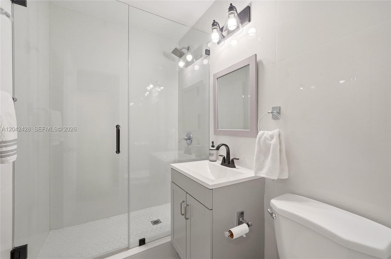110 NW 125th St, North Miami, FL 33168 Photo