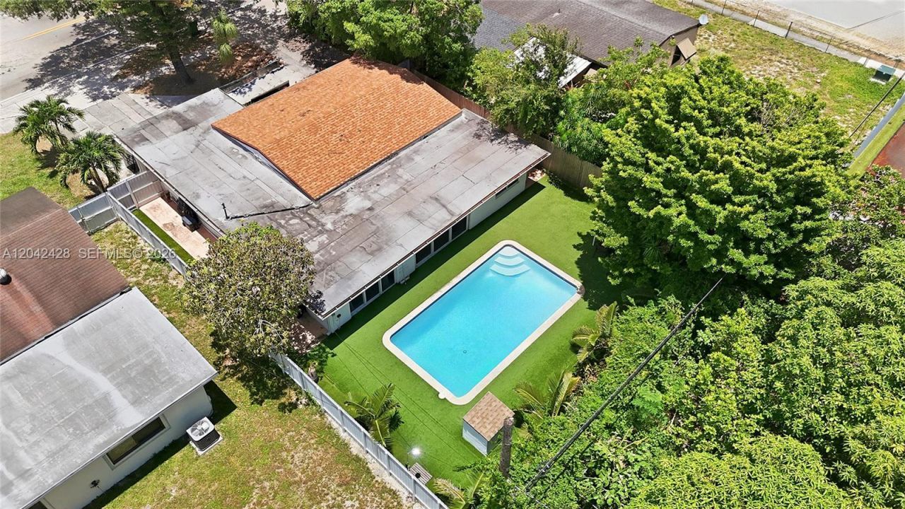 110 NW 125th St, North Miami, FL 33168 Photo