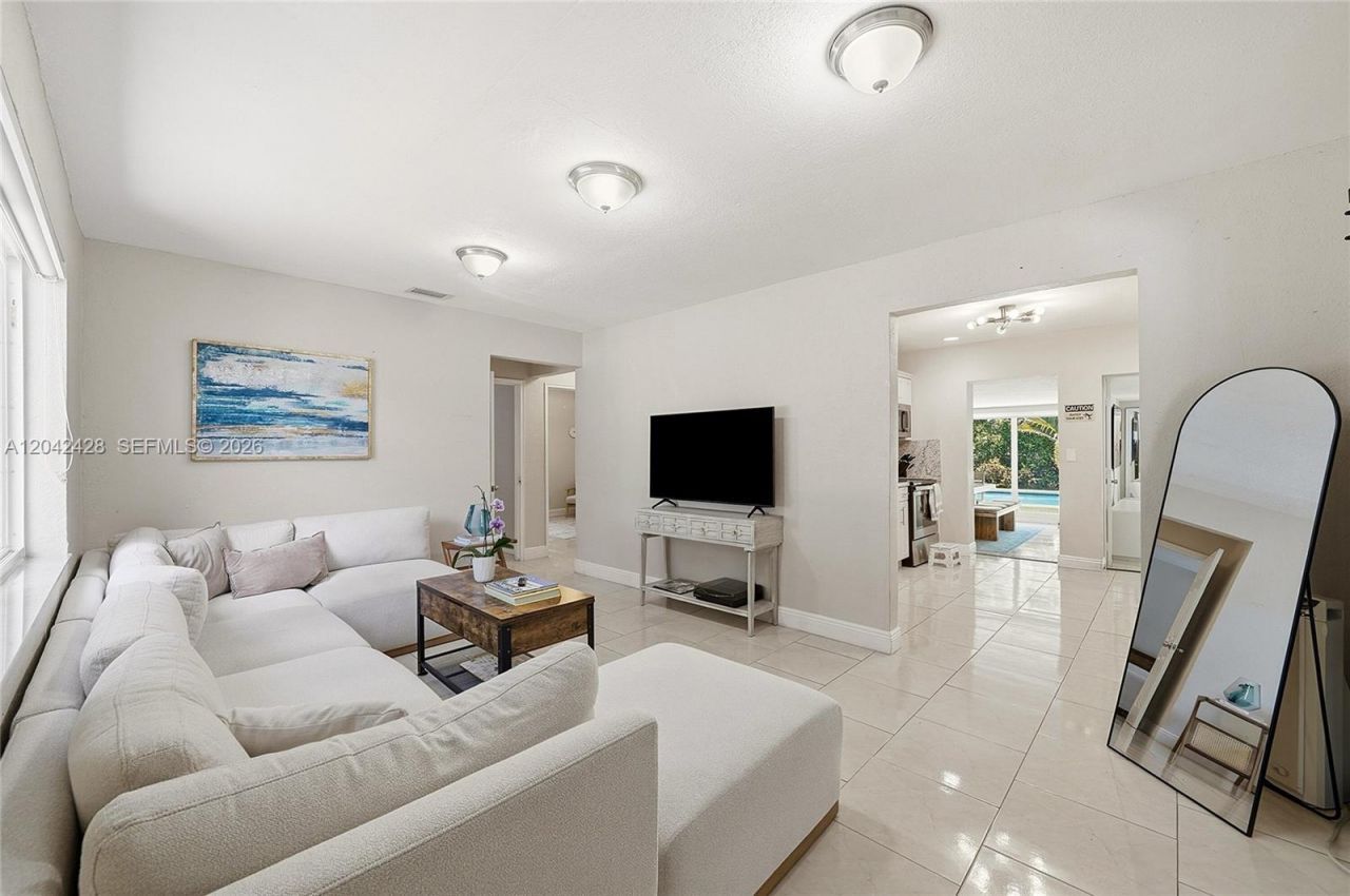 110 NW 125th St, North Miami, FL 33168 Photo