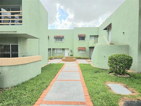 11071 NW 7th St , Unit 104-15, Miami, FL 33172