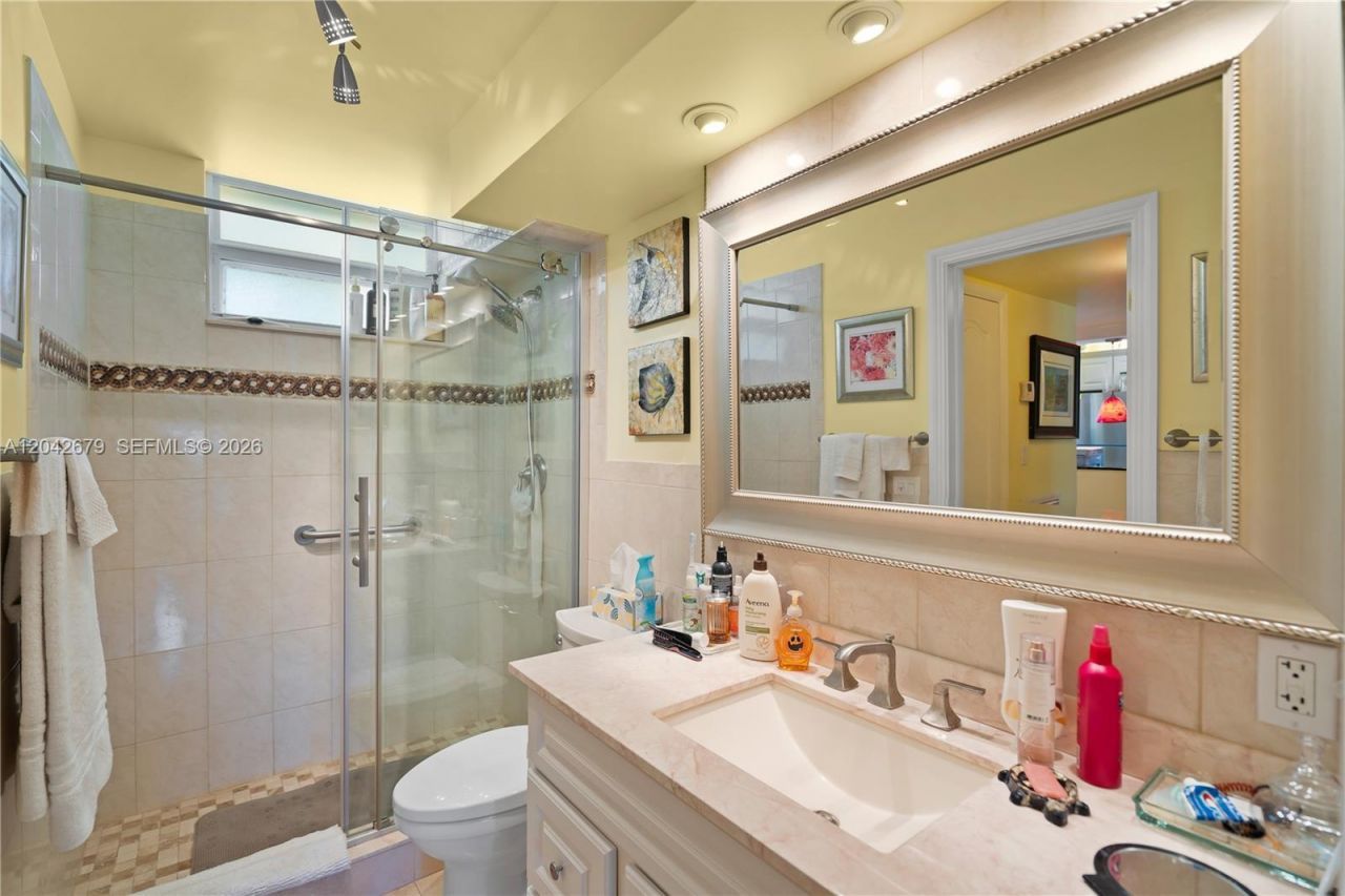 2851 Leonard Dr, Unit J210, Aventura, FL 33160 Photo