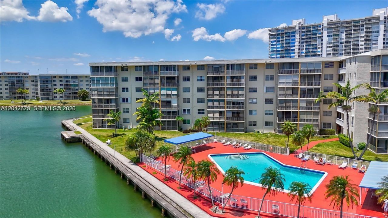 2851 Leonard Dr, Unit J210, Aventura, FL 33160 Photo