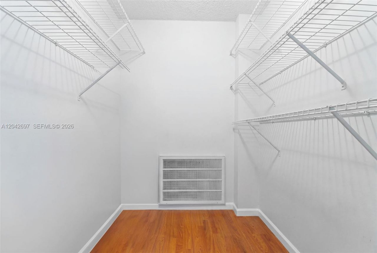 1817 S Ocean Dr, Unit PH28, Hallandale Beach, FL 33009 Photo