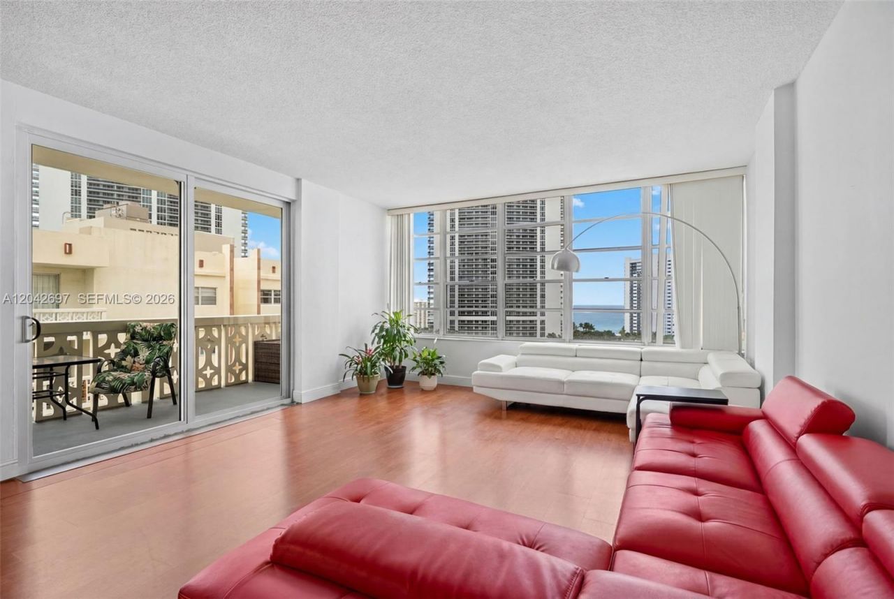 1817 S Ocean Dr, Unit PH28, Hallandale Beach, FL 33009 Photo
