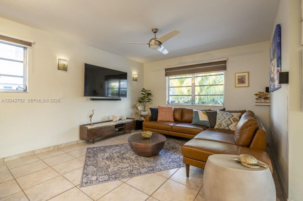 1745 SW 11th Ter, Unit 1745, Miami, FL 33135 Photo