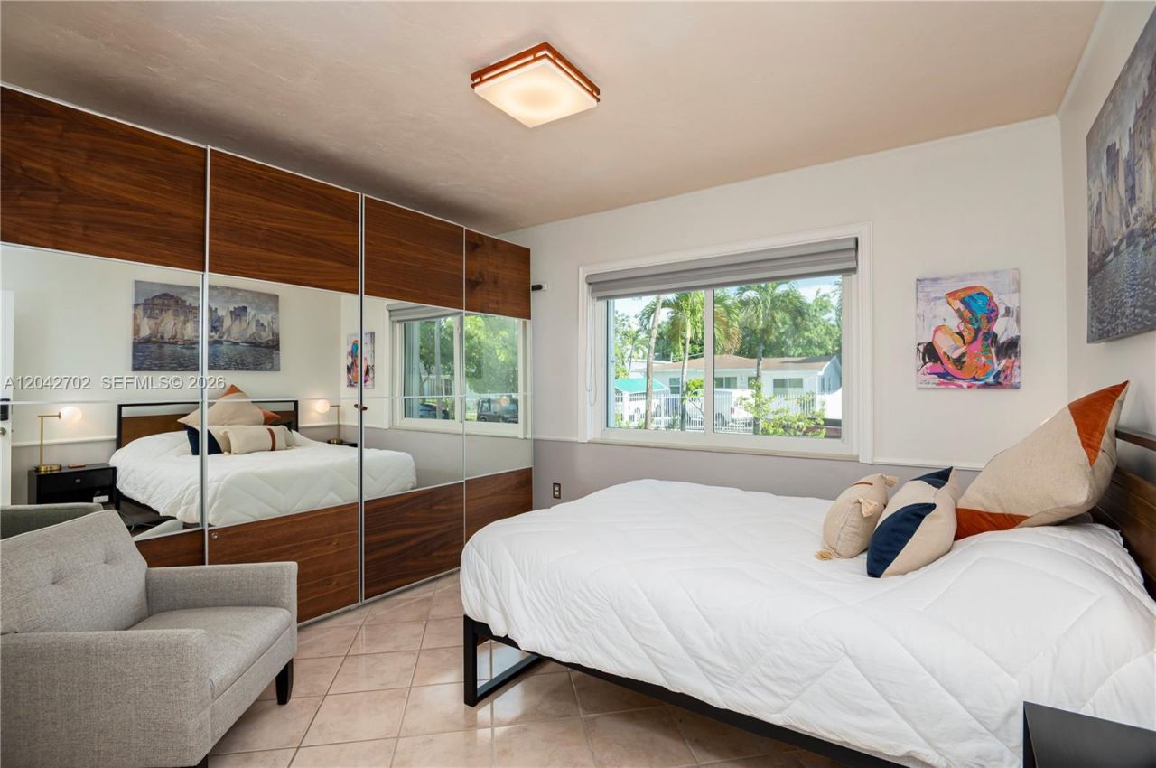 1745 SW 11th Ter, Unit 1745, Miami, FL 33135 Photo