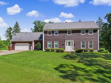 11 Countryside Drive North, Greenwich, OH 44837