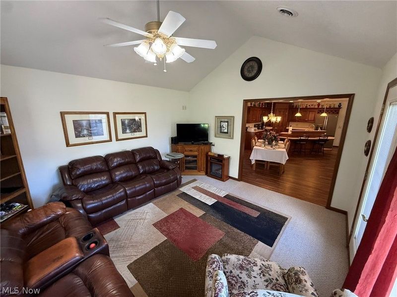 725 Dale Avenue NW, Strasburg, OH 44680 Photo 23