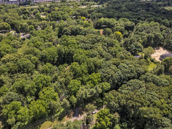Cherrywood Lane, Ann Arbor, MI 48103