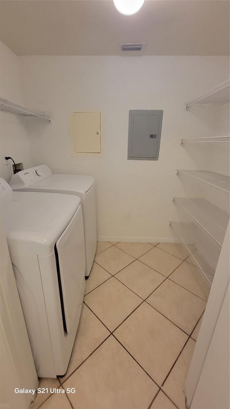 6533 Emerald Dunes Drive, Unit 205, West Palm Beach, FL 33411 Photo